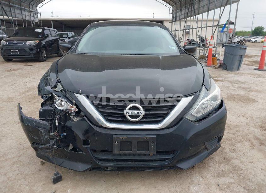 Photo 12 of 2018 Nissan Altima 2.5 S (VIN 1N4AL3AP7JC299159)