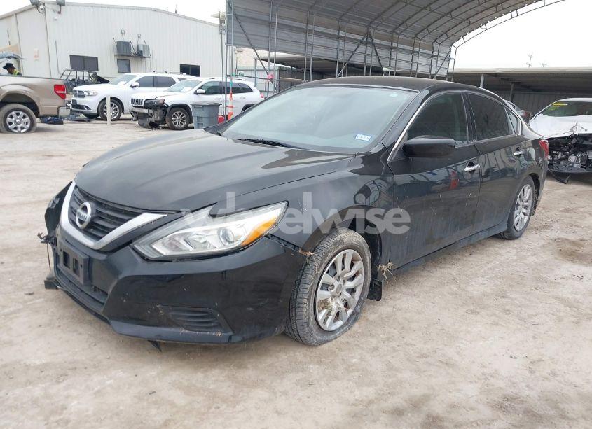 Photo 2 of 2018 Nissan Altima 2.5 S (VIN 1N4AL3AP7JC299159)