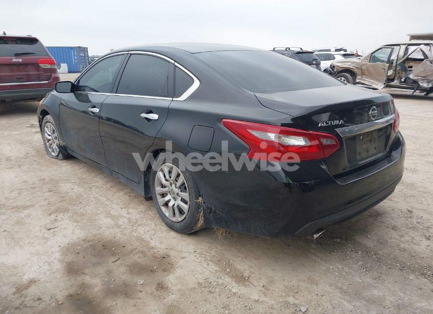 Photo 3 of 2018 Nissan Altima 2.5 S (VIN 1N4AL3AP7JC299159)