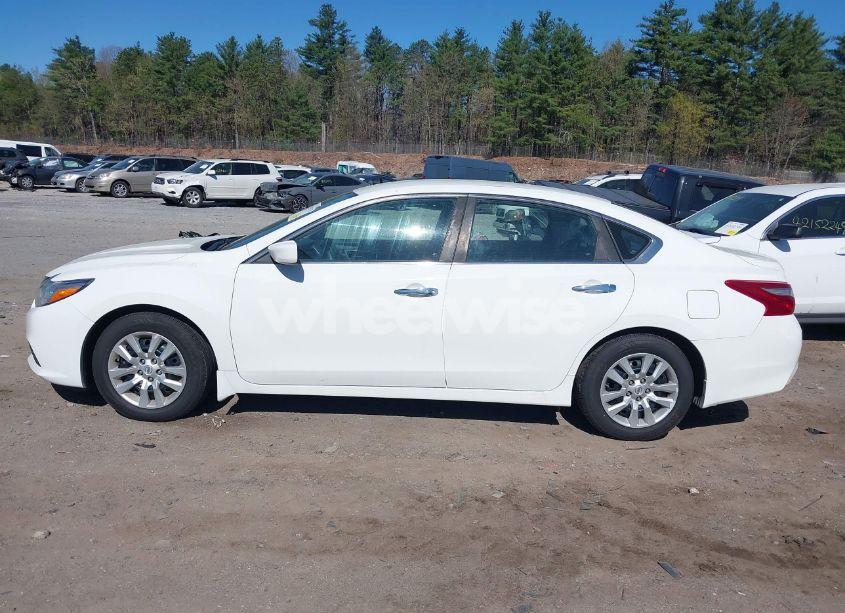 Photo 14 of 2018 Nissan Altima 2.5 S (VIN 1N4AL3AP7JC472551)