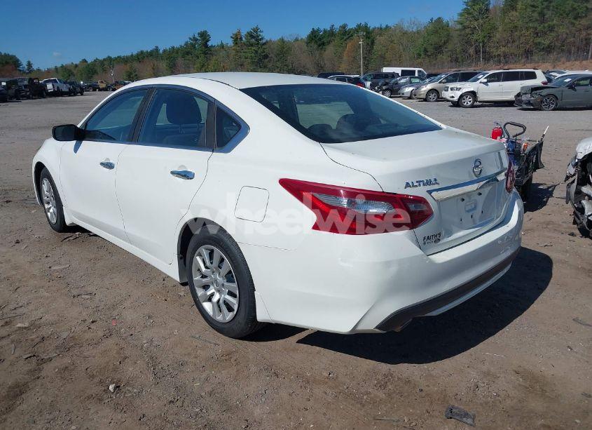 Photo 3 of 2018 Nissan Altima 2.5 S (VIN 1N4AL3AP7JC472551)
