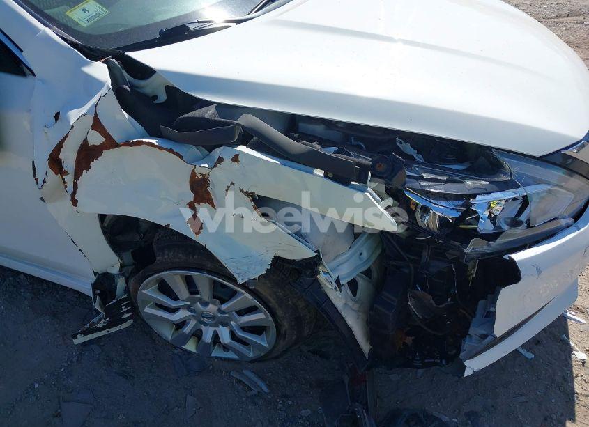 Photo 6 of 2018 Nissan Altima 2.5 S (VIN 1N4AL3AP7JC472551)