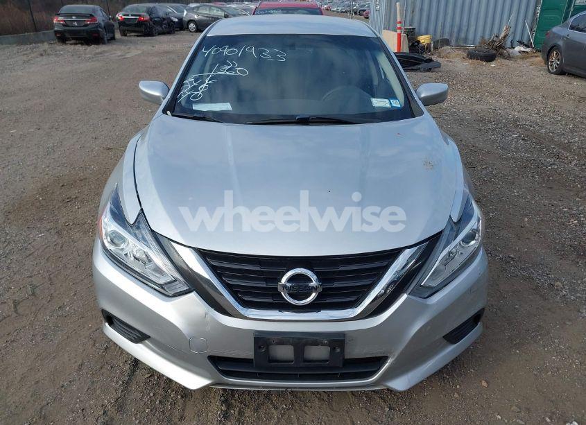 Photo 12 of 2018 Nissan Altima 2.5 S (VIN 1N4AL3AP7JC472730)