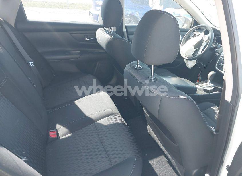 Photo 8 of 2018 Nissan Altima 2.5 S (VIN 1N4AL3AP7JC477605)