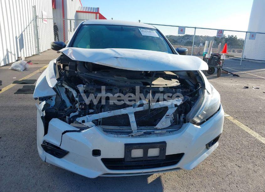 Photo 12 of 2018 Nissan Altima 2.5 SR (VIN 1N4AL3AP7JC480245)