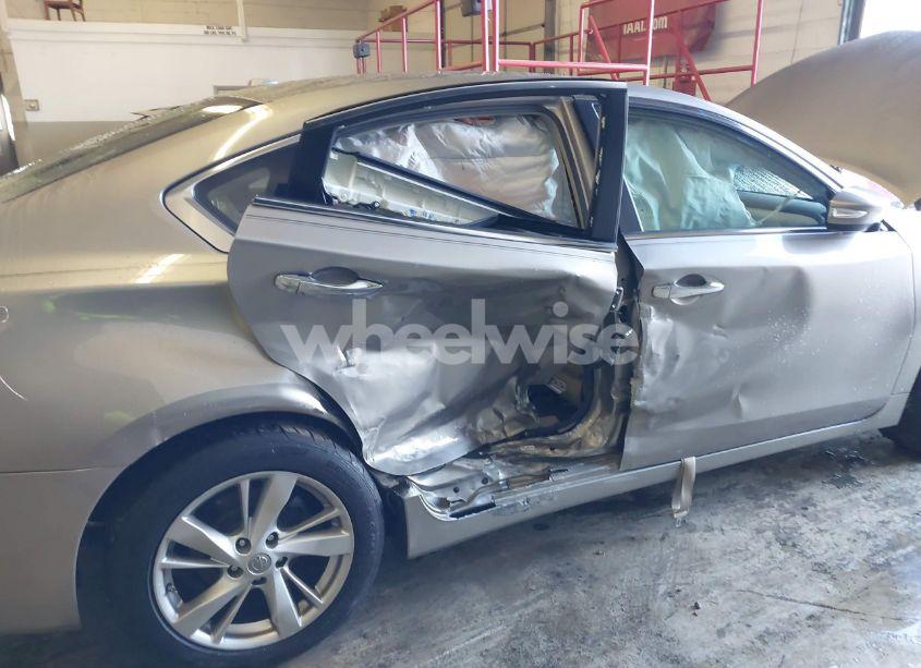 Photo 6 of 2013 Nissan Altima 2.5 SL (VIN 1N4AL3AP8DC105873)