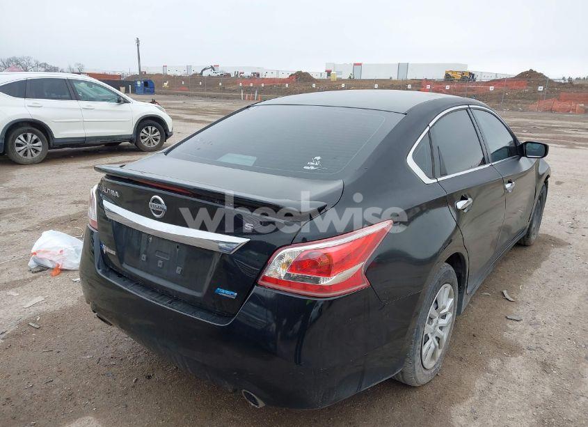 Photo 4 of 2013 Nissan Altima 2.5 S (VIN 1N4AL3AP8DC114170)