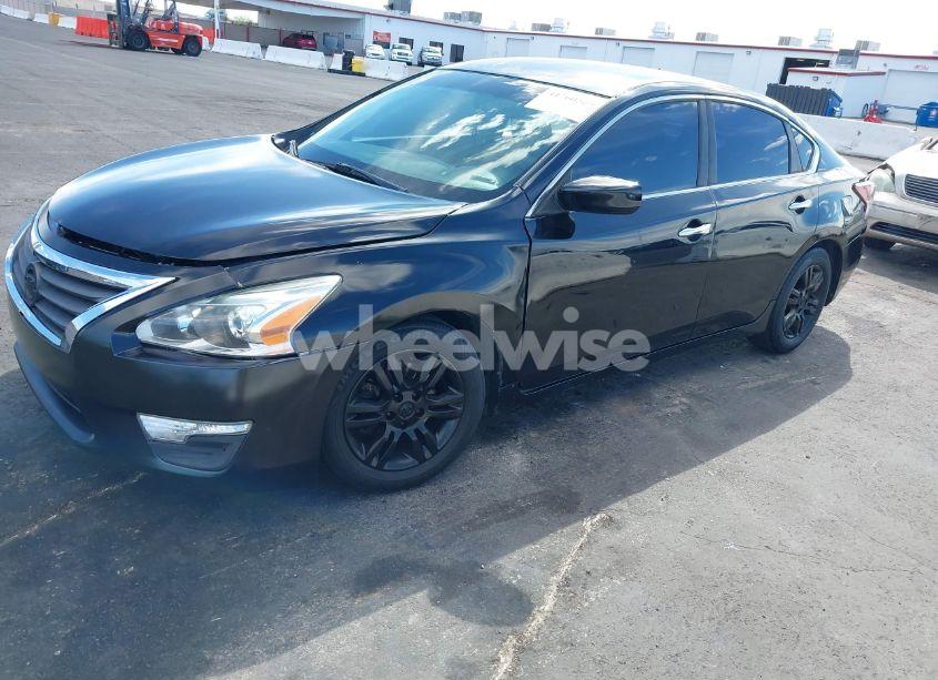 Photo 2 of 2013 Nissan Altima 2.5 S (VIN 1N4AL3AP8DC214222)