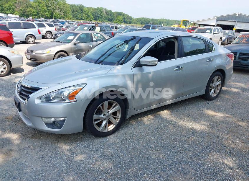 Photo 2 of 2013 Nissan Altima 2.5 SV (VIN 1N4AL3AP8DC231957)