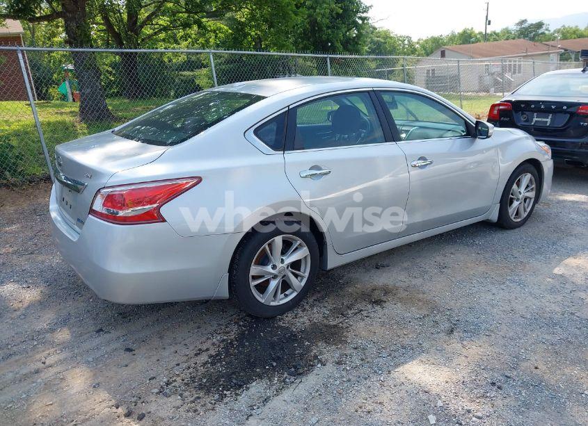 Photo 4 of 2013 Nissan Altima 2.5 SV (VIN 1N4AL3AP8DC231957)