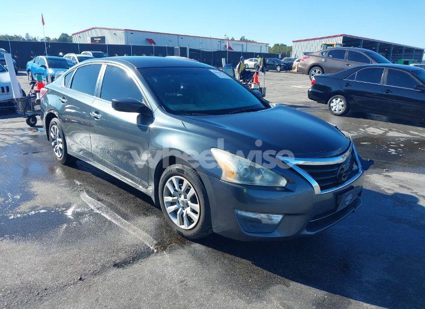 2013 Nissan Altima 2.5 S (VIN 1N4AL3AP8DC250945) main photo