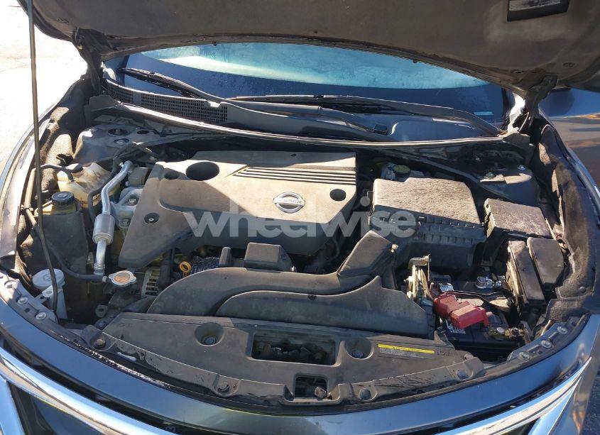 Photo 10 of 2013 Nissan Altima 2.5 S (VIN 1N4AL3AP8DC250945)
