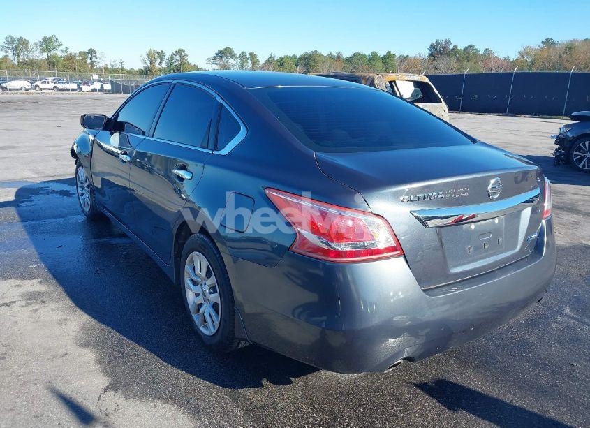 Photo 3 of 2013 Nissan Altima 2.5 S (VIN 1N4AL3AP8DC250945)