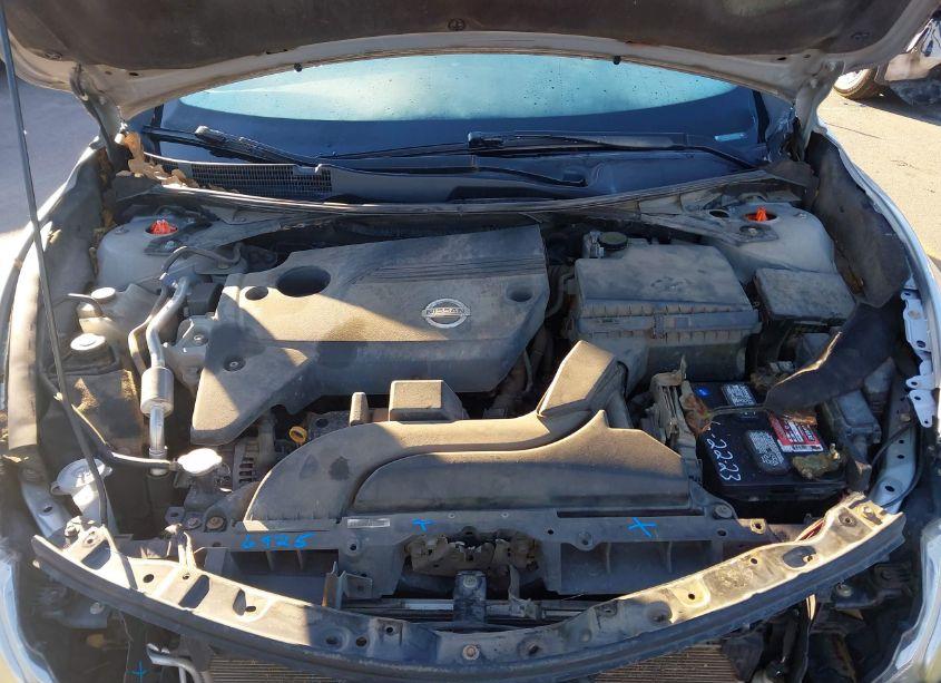 Photo 10 of 2013 Nissan Altima 2.5 S (VIN 1N4AL3AP8DC283900)