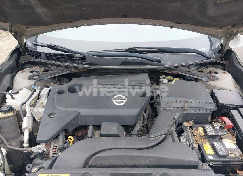 Photo 10 of 2013 Nissan Altima 2.5 S (VIN 1N4AL3AP8DC295819)