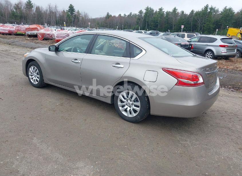 Photo 3 of 2013 Nissan Altima 2.5 S (VIN 1N4AL3AP8DC295819)