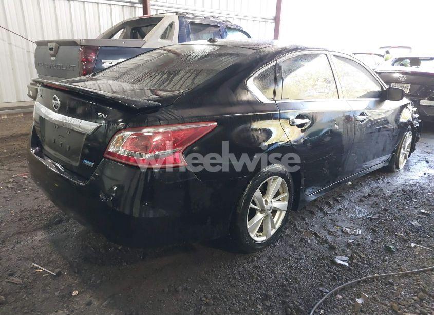 Photo 4 of 2013 Nissan Altima 2.5 SV (VIN 1N4AL3AP8DC907419)