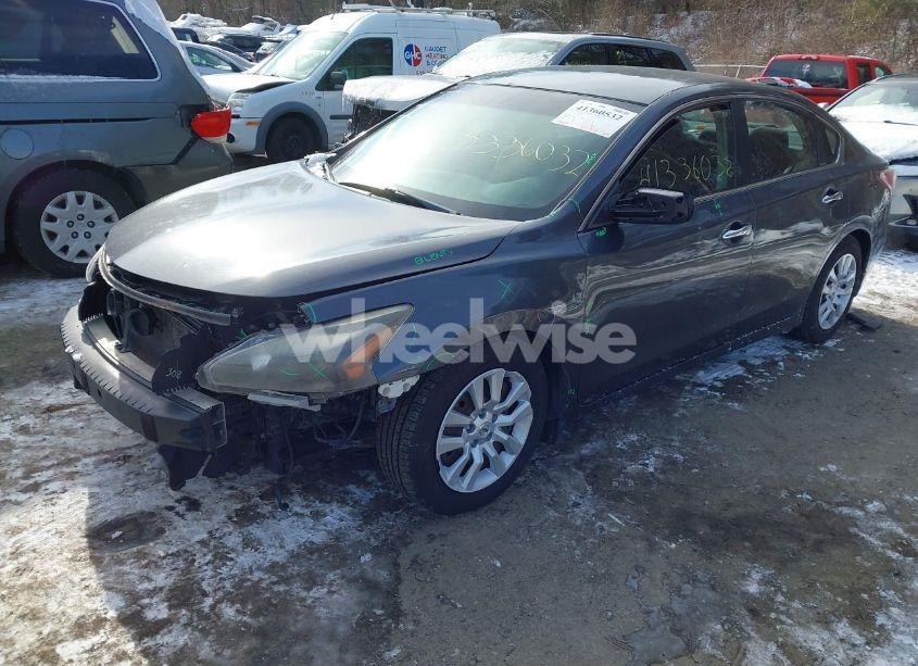 Photo 2 of 2013 Nissan Altima 2.5 S (VIN 1N4AL3AP8DC914788)