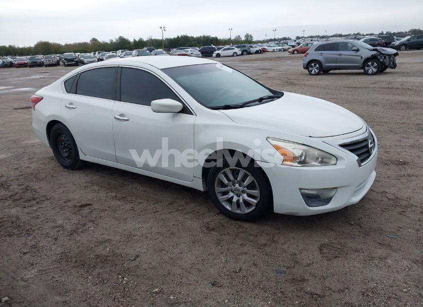 2013 Nissan Altima 2.5 S (VIN 1N4AL3AP8DC918744) main photo