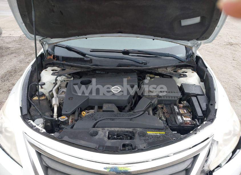 Photo 10 of 2013 Nissan Altima 2.5 S (VIN 1N4AL3AP8DC918744)