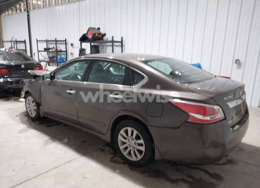 Photo 3 of 2013 Nissan Altima 2.5 S (VIN 1N4AL3AP8DC922082)