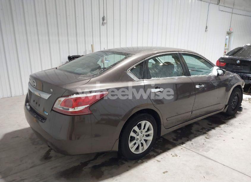 Photo 4 of 2013 Nissan Altima 2.5 S (VIN 1N4AL3AP8DC922082)