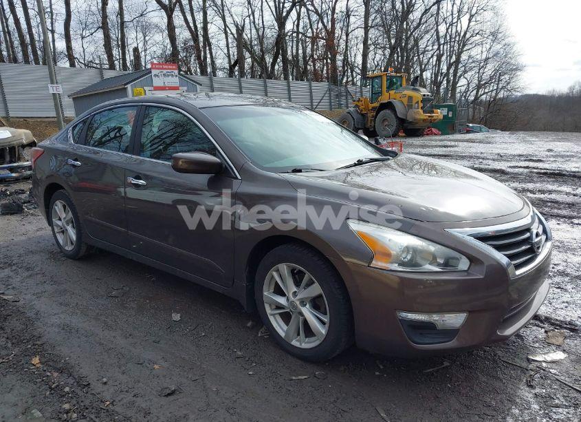 2013 Nissan Altima 2.5 SV (VIN 1N4AL3AP8DN420211) main photo