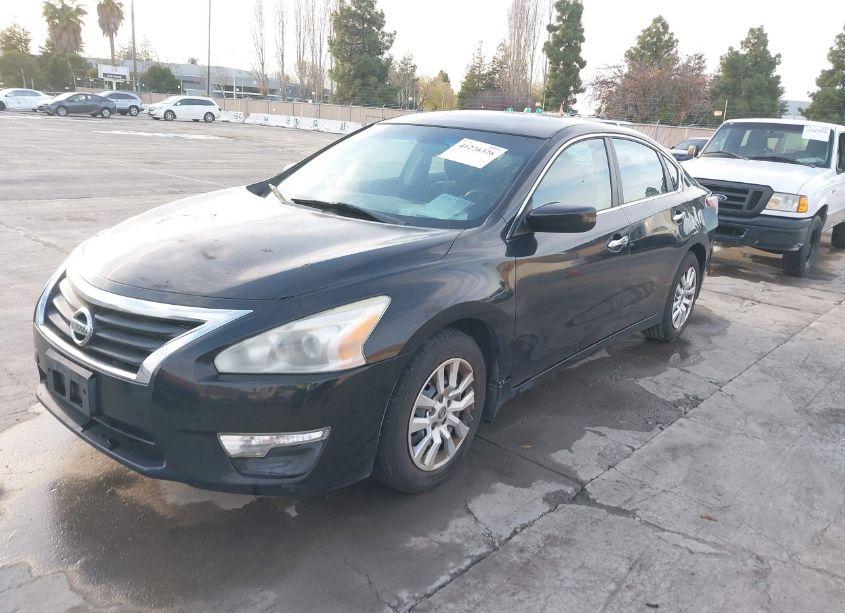 Photo 2 of 2013 Nissan Altima 2.5 S (VIN 1N4AL3AP8DN420418)