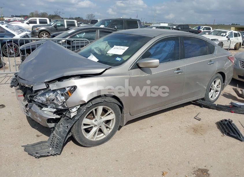 Photo 2 of 2013 Nissan Altima 2.5 SV (VIN 1N4AL3AP8DN420726)