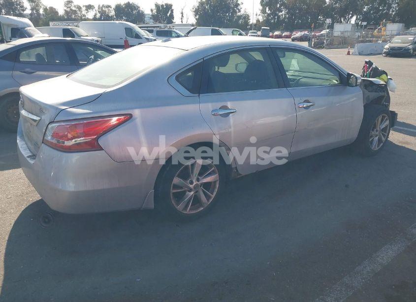 Photo 4 of 2013 Nissan Altima 2.5 SL (VIN 1N4AL3AP8DN436764)