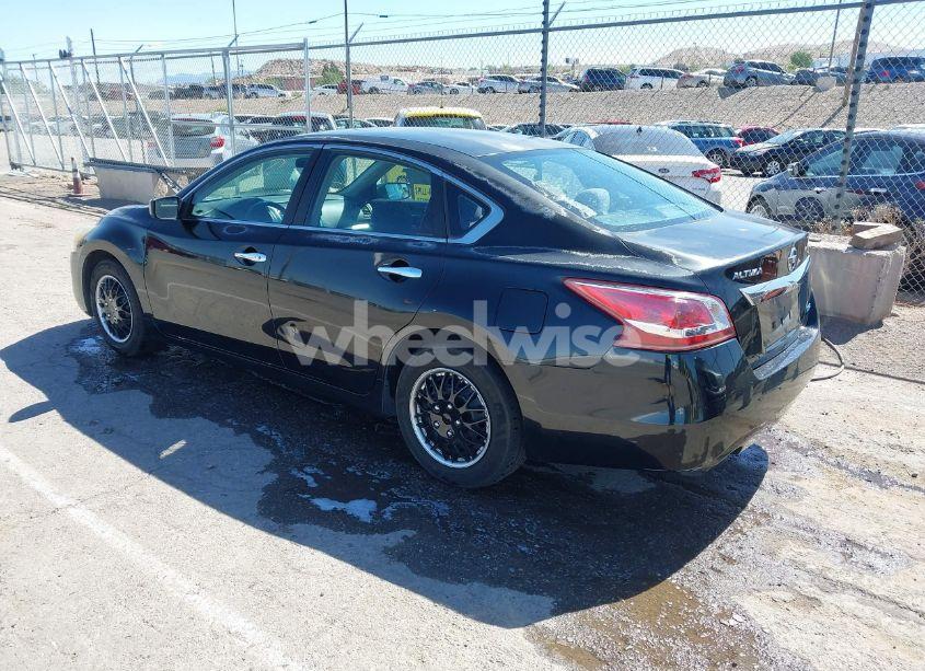 Photo 3 of 2013 Nissan Altima 2.5 S (VIN 1N4AL3AP8DN457503)