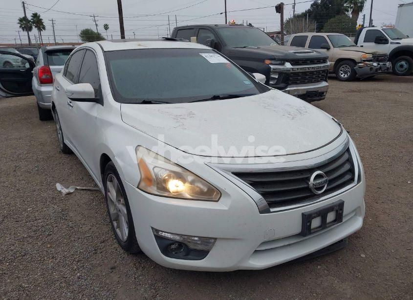 2013 Nissan Altima 2.5 SV (VIN 1N4AL3AP8DN458473) main photo