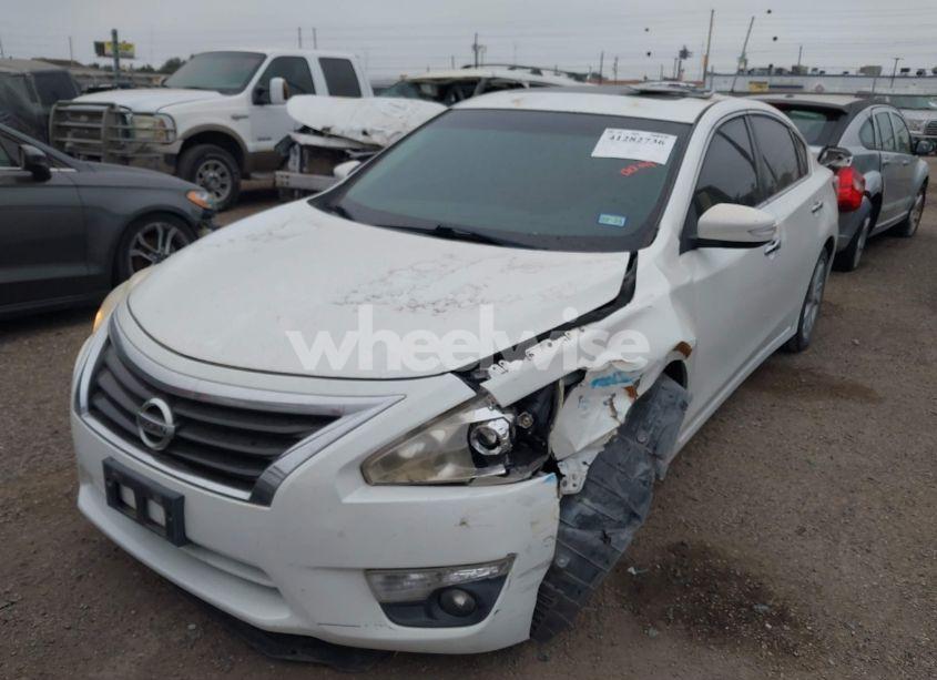 Photo 2 of 2013 Nissan Altima 2.5 SV (VIN 1N4AL3AP8DN458473)