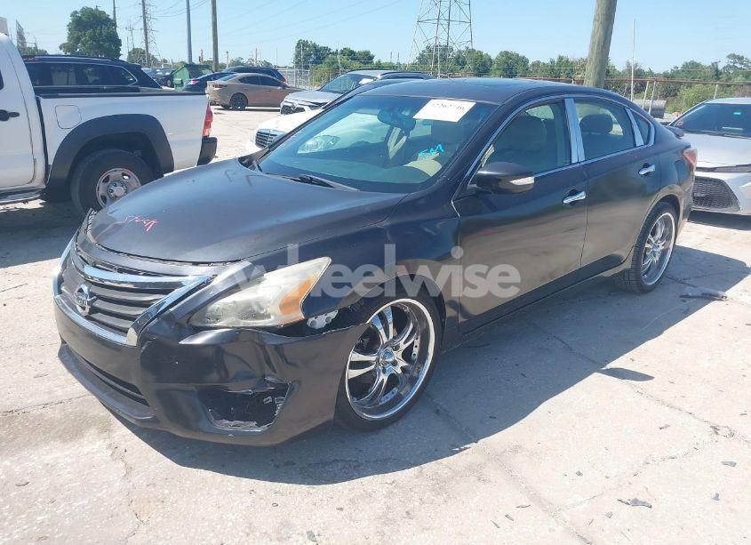 Photo 2 of 2013 Nissan Altima 2.5 SL (VIN 1N4AL3AP8DN461714)