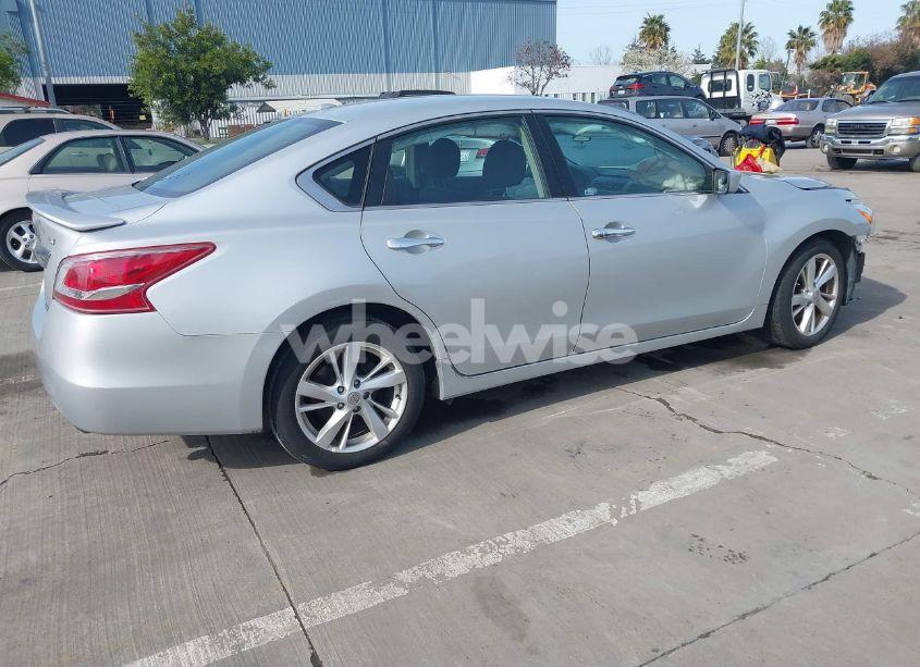 Photo 4 of 2013 Nissan Altima 2.5 SV (VIN 1N4AL3AP8DN477671)