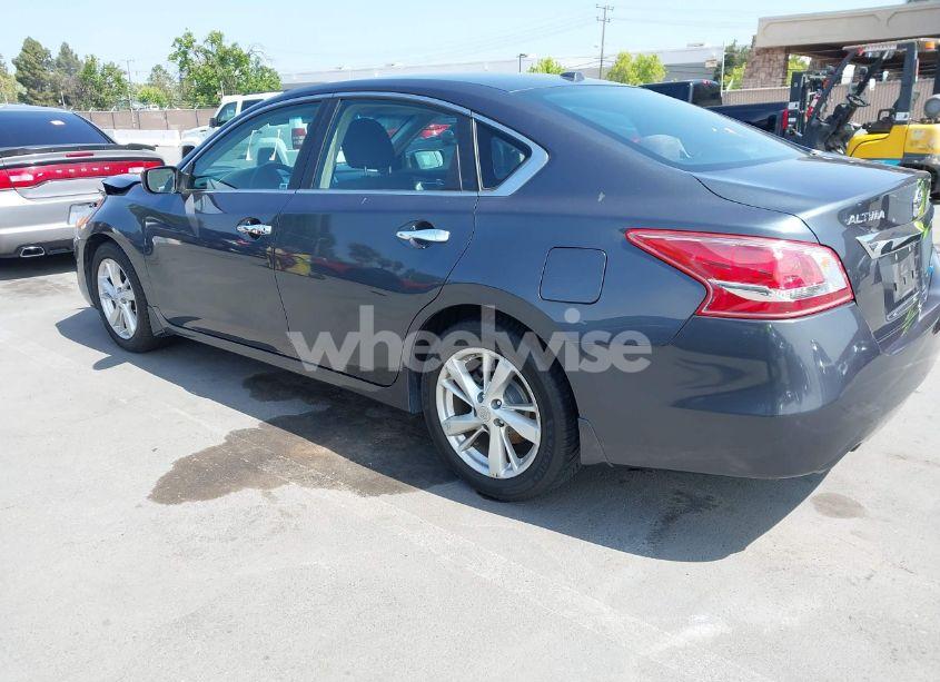 Photo 3 of 2013 Nissan Altima 2.5 SV (VIN 1N4AL3AP8DN483082)