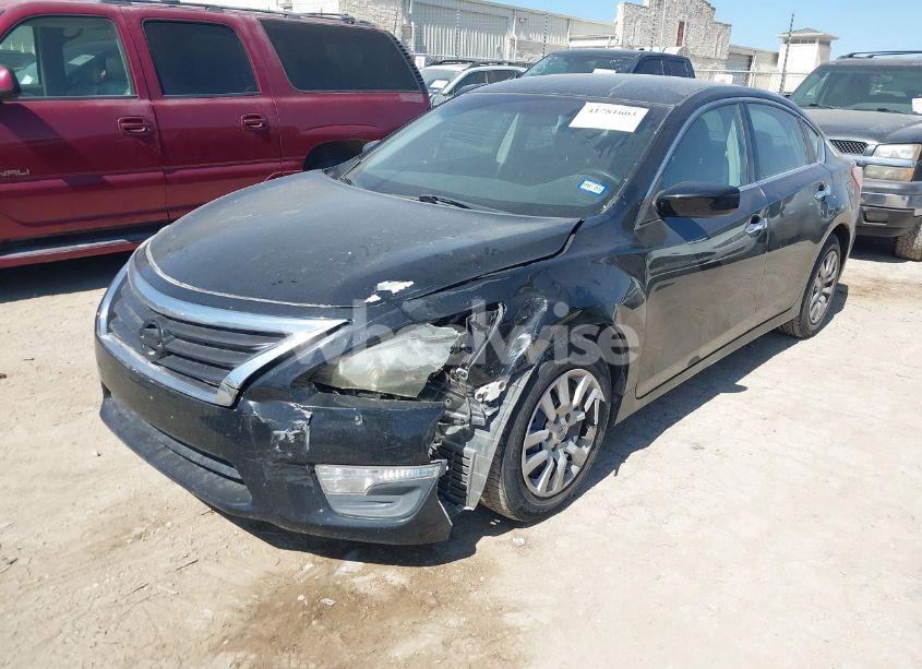 Photo 2 of 2013 Nissan Altima 2.5 S (VIN 1N4AL3AP8DN488850)
