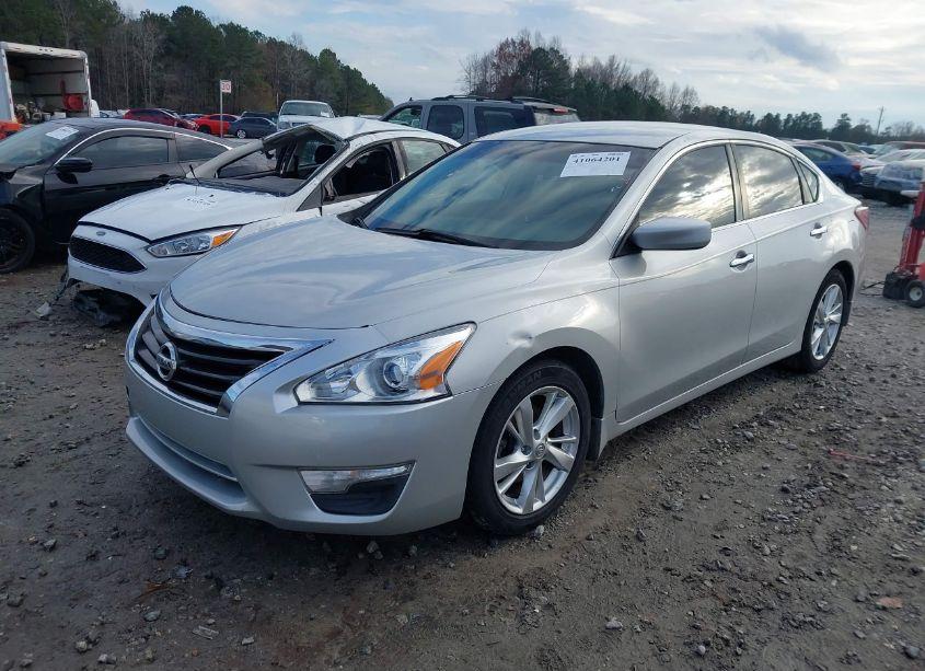 Photo 2 of 2013 Nissan Altima 2.5 SV (VIN 1N4AL3AP8DN496320)