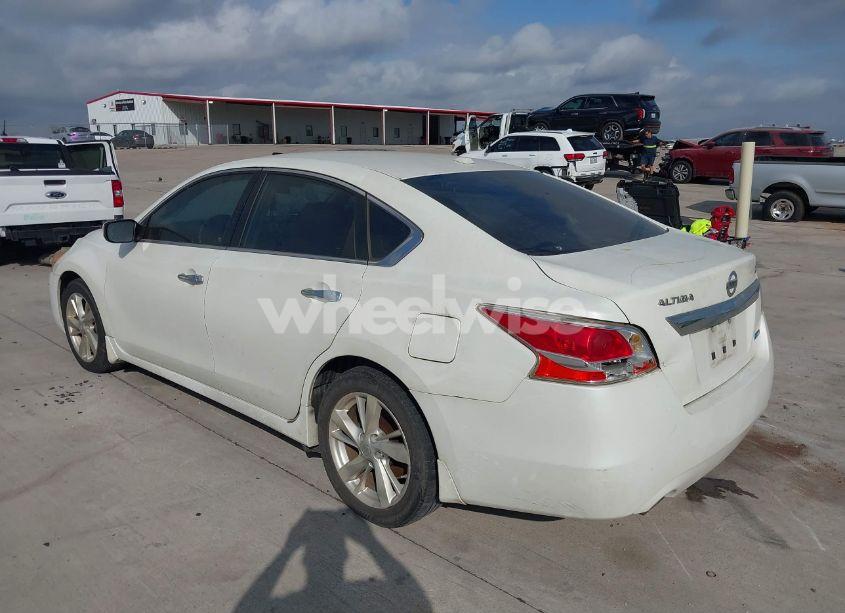 Photo 3 of 2013 Nissan Altima 2.5 SV (VIN 1N4AL3AP8DN496446)
