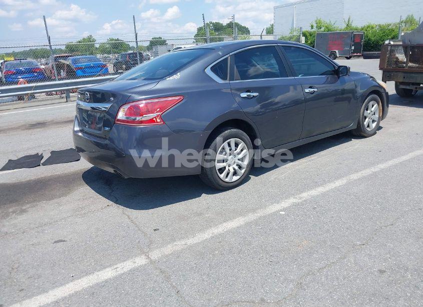 Photo 4 of 2013 Nissan Altima 2.5 S (VIN 1N4AL3AP8DN513892)