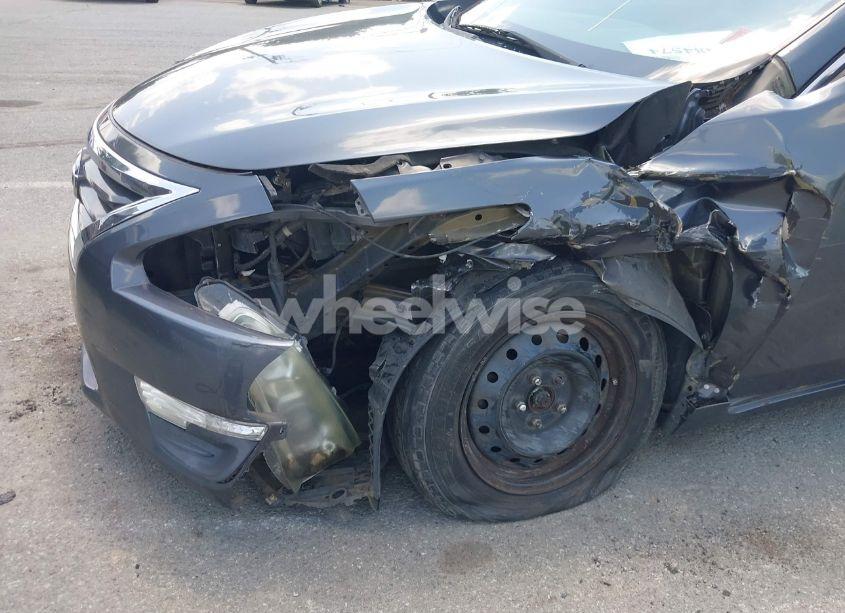 Photo 6 of 2013 Nissan Altima 2.5 S (VIN 1N4AL3AP8DN513892)