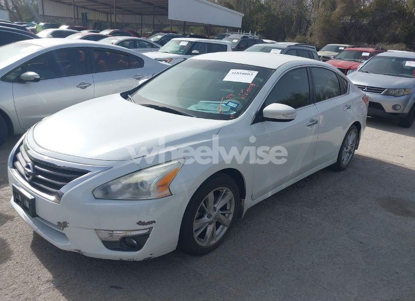 Photo 2 of 2013 Nissan Altima 2.5 SL (VIN 1N4AL3AP8DN547217)