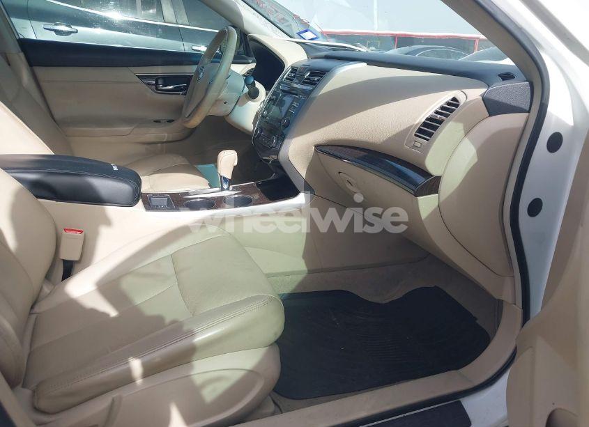 Photo 5 of 2013 Nissan Altima 2.5 SL (VIN 1N4AL3AP8DN547217)