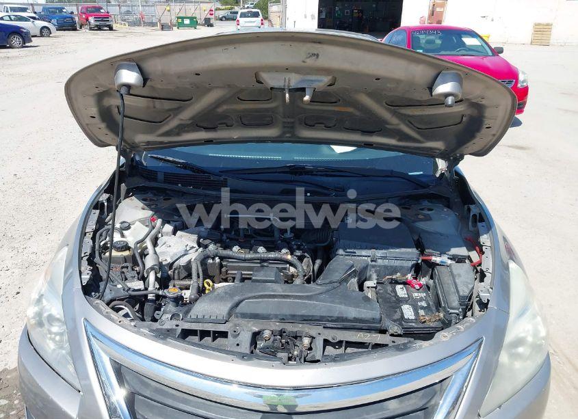Photo 10 of 2013 Nissan Altima 2.5 (VIN 1N4AL3AP8DN555172)