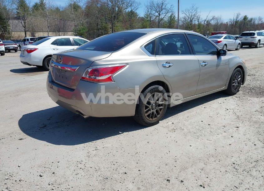 Photo 4 of 2013 Nissan Altima 2.5 (VIN 1N4AL3AP8DN555172)