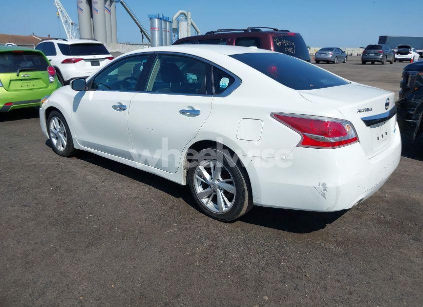 Photo 3 of 2013 Nissan Altima 2.5 SV (VIN 1N4AL3AP8DN572215)