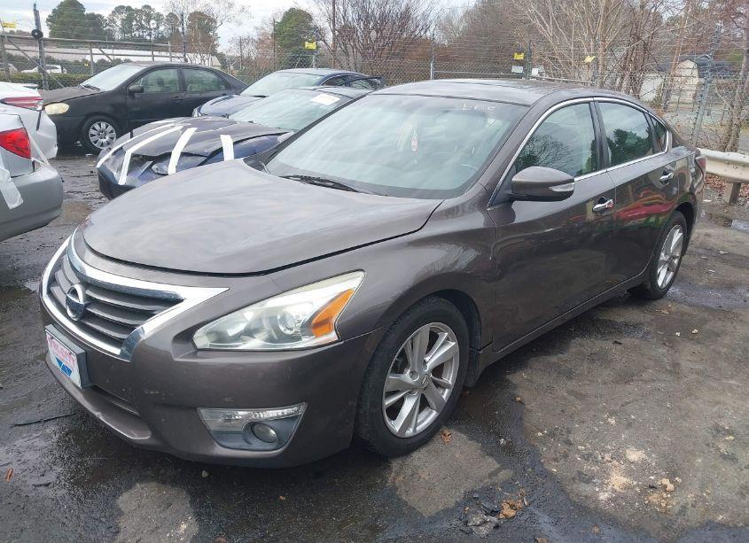 Photo 2 of 2013 Nissan Altima 2.5 SL (VIN 1N4AL3AP8DN586390)
