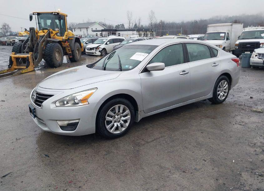 Photo 2 of 2013 Nissan Altima 2.5 S (VIN 1N4AL3AP8DN586857)