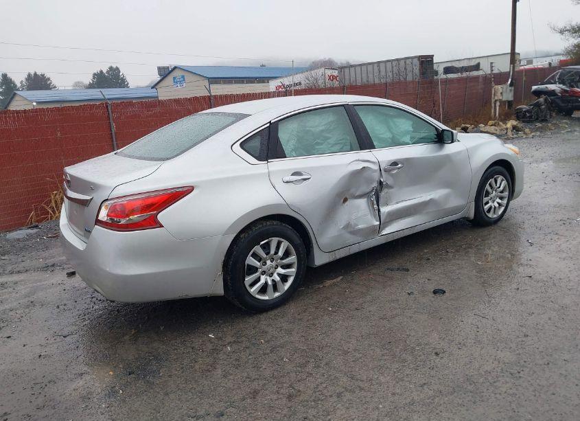 Photo 4 of 2013 Nissan Altima 2.5 S (VIN 1N4AL3AP8DN586857)