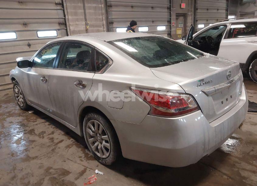 Photo 3 of 2014 Nissan Altima 2.5 S (VIN 1N4AL3AP8EC136641)